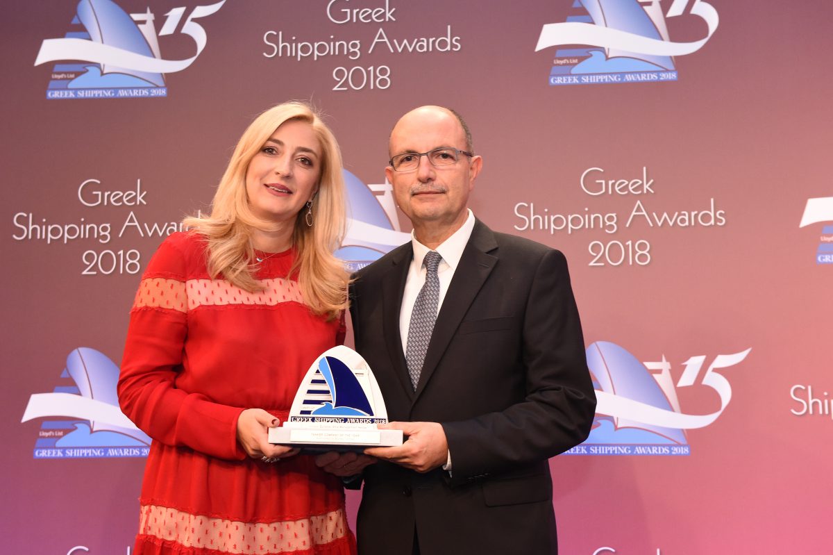 Paillette Palaiologou of sponsor Bureau Veritas presenting the Tanker Company of the Year Award to Stamatis Bourboulis of Euronav Ship Management Hellas.
