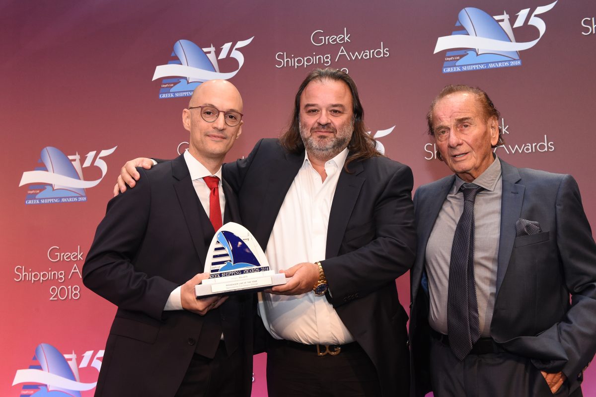 Kyriakos Mitsotakis of sponsor Five Oceans Salvage presenting the Passenger Line of the Year Award to Marios Iliopoulos (centre) of Seajets.
